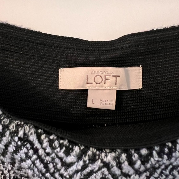 Loft Mini Skirt - Picture 2 of 3